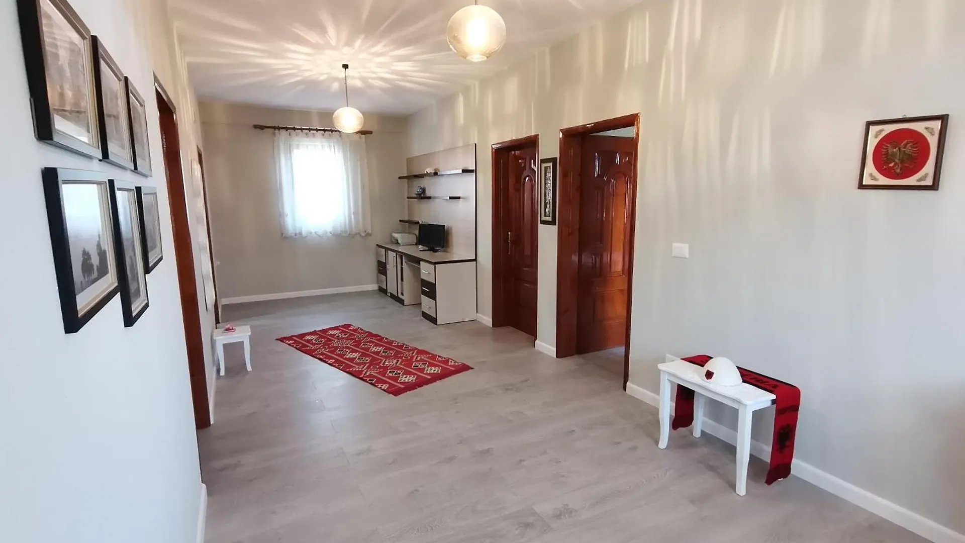 Leatis Apartment ドゥラス アルバニア